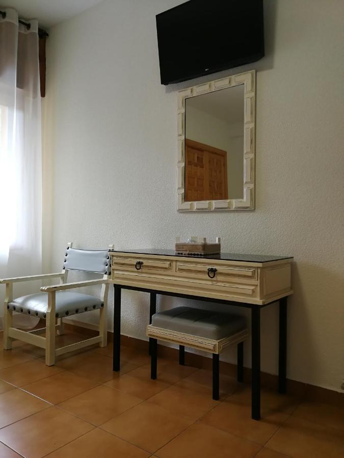 Hotel La Venta De Goyo Viniegra de Abajo Bagian luar foto